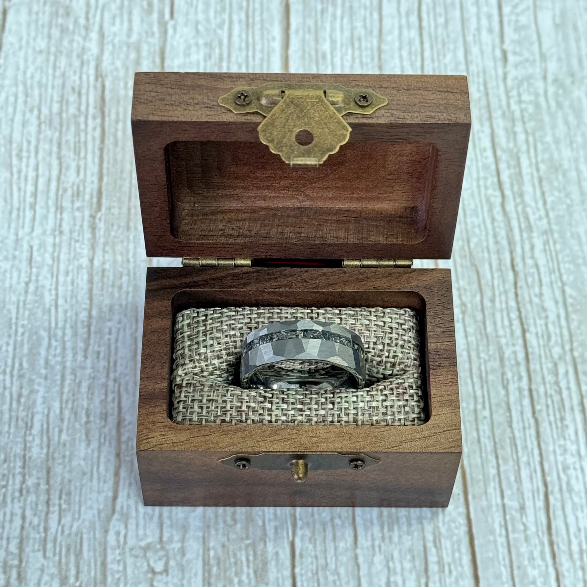 "ECLIPSE" Tungsten Carbide Silver Hammered Ring 8mm w/ Crushed Meteorite - Pristine Pieces By Amy